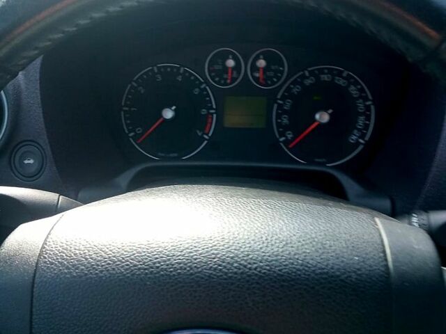 Форд Фьюжен 2007 у Харкові на Automoto.ua Червоний Форд Фьюжен, об'ємом двигуна 1.4 л та пробігом 183 тис. км за 5300 $, фото 6 на Automoto.ua