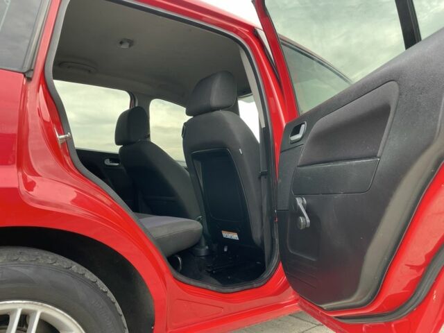 Червоний Форд Фьюжен, об'ємом двигуна 1.2 л та пробігом 210 тис. км за 3950 $, фото 17 на Automoto.ua