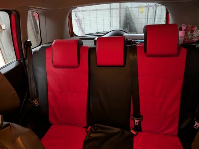 Красный Форд Фьюжн, объемом двигателя 1.6 л и пробегом 300 тыс. км за 5100 $, фото 11 на Automoto.ua