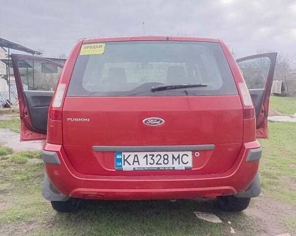 Червоний Форд Фьюжен, об'ємом двигуна 1.6 л та пробігом 200 тис. км за 4200 $, фото 4 на Automoto.ua