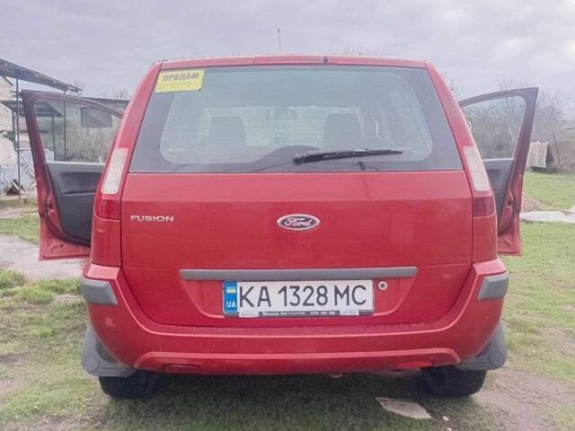 Червоний Форд Фьюжен, об'ємом двигуна 1.6 л та пробігом 200 тис. км за 4200 $, фото 5 на Automoto.ua