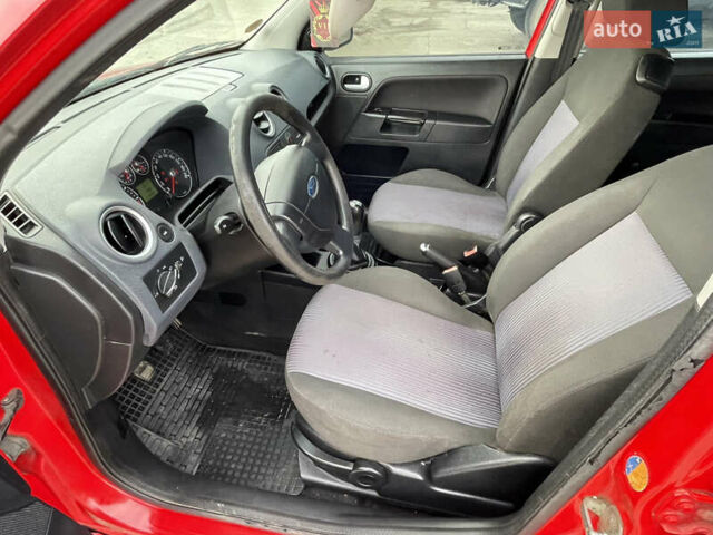 Червоний Форд Фьюжен, об'ємом двигуна 1.2 л та пробігом 210 тис. км за 3950 $, фото 16 на Automoto.ua