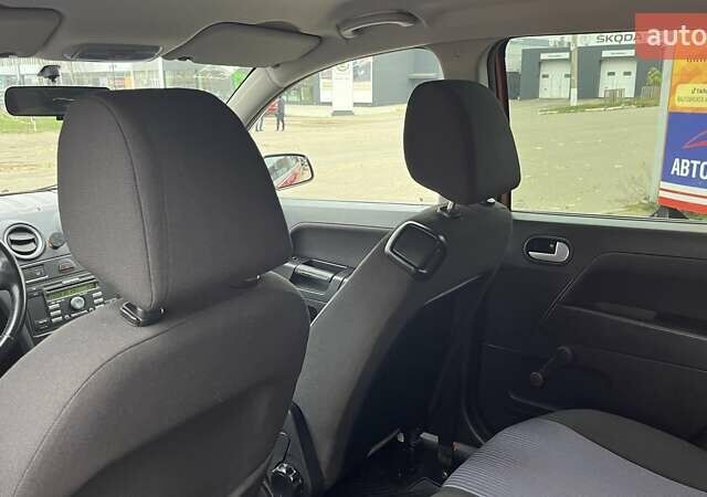 Красный Форд Фьюжн, объемом двигателя 1.39 л и пробегом 131 тыс. км за 5500 $, фото 11 на Automoto.ua