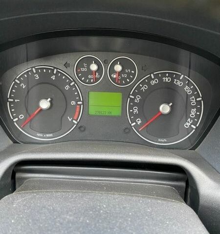 Красный Форд Фьюжн, объемом двигателя 1.39 л и пробегом 270 тыс. км за 3800 $, фото 10 на Automoto.ua