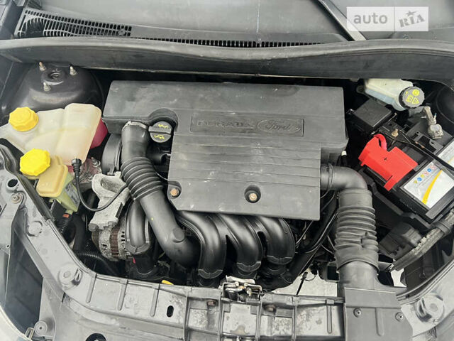 Червоний Форд Фьюжен, об'ємом двигуна 1.4 л та пробігом 115 тис. км за 5500 $, фото 50 на Automoto.ua