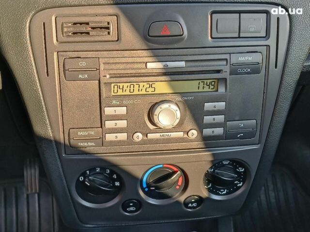 Форд Фьюжн 2011 в Харькове на Automoto.ua Красный Форд Фьюжн, объемом двигателя 1.4 л и пробегом 184 тыс. км за 5490 $, фото 21 на Automoto.ua