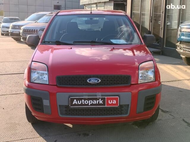 Форд Фьюжн 2011 в Харькове на Automoto.ua Красный Форд Фьюжн, объемом двигателя 1.4 л и пробегом 184 тыс. км за 5490 $, фото 1 на Automoto.ua