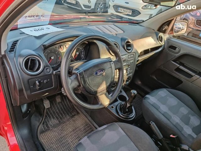 Форд Фьюжн 2011 в Харькове на Automoto.ua Красный Форд Фьюжн, объемом двигателя 1.4 л и пробегом 184 тыс. км за 5490 $, фото 16 на Automoto.ua