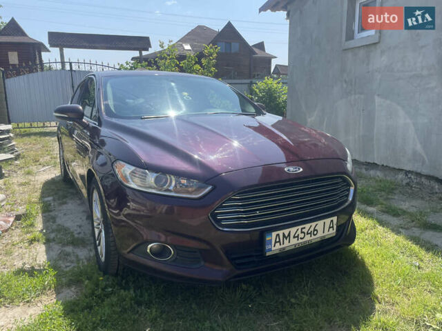 Красный Форд Фьюжн, объемом двигателя 2 л и пробегом 288 тыс. км за 9600 $, фото 11 на Automoto.ua