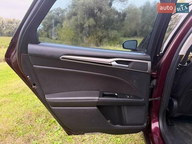 Красный Форд Фьюжн, объемом двигателя 2 л и пробегом 187 тыс. км за 11500 $, фото 21 на Automoto.ua