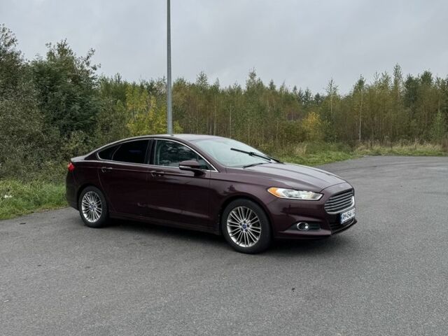 Красный Форд Фьюжн, объемом двигателя 2 л и пробегом 289 тыс. км за 8600 $, фото 4 на Automoto.ua