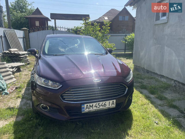 Красный Форд Фьюжн, объемом двигателя 2 л и пробегом 288 тыс. км за 9600 $, фото 12 на Automoto.ua