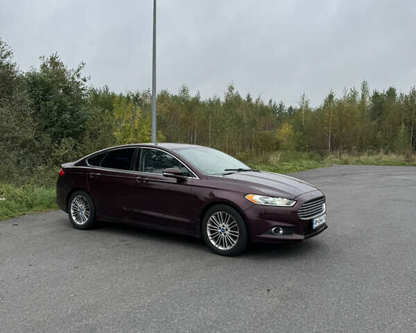 Красный Форд Фьюжн, объемом двигателя 2 л и пробегом 291 тыс. км за 8500 $, фото 5 на Automoto.ua