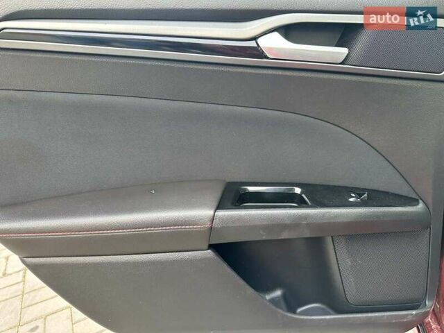 Червоний Форд Фьюжен, об'ємом двигуна 1.6 л та пробігом 169 тис. км за 7990 $, фото 11 на Automoto.ua