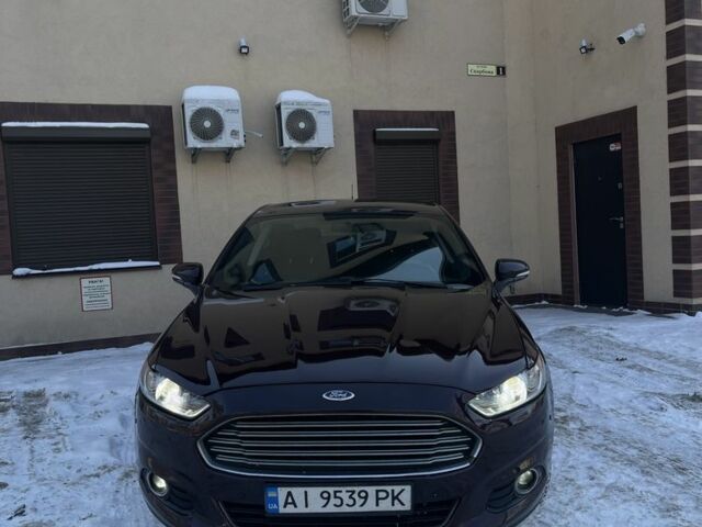 Красный Форд Фьюжн, объемом двигателя 2.5 л и пробегом 265 тыс. км за 7500 $, фото 2 на Automoto.ua