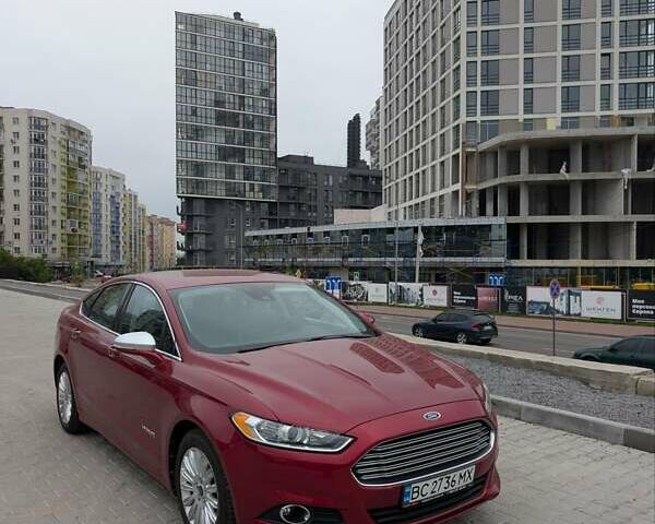 Красный Форд Фьюжн, объемом двигателя 2 л и пробегом 140 тыс. км за 12000 $, фото 4 на Automoto.ua