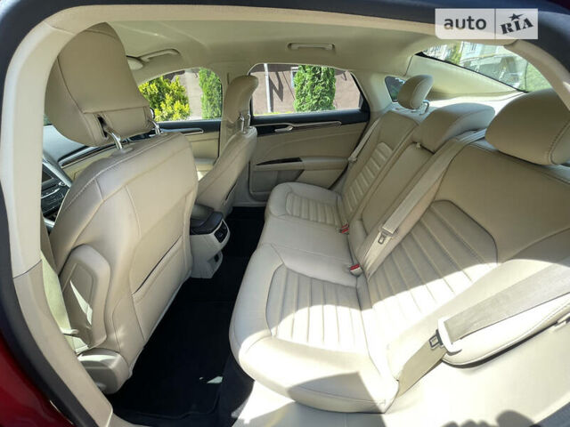 Красный Форд Фьюжн, объемом двигателя 1.5 л и пробегом 132 тыс. км за 8990 $, фото 29 на Automoto.ua