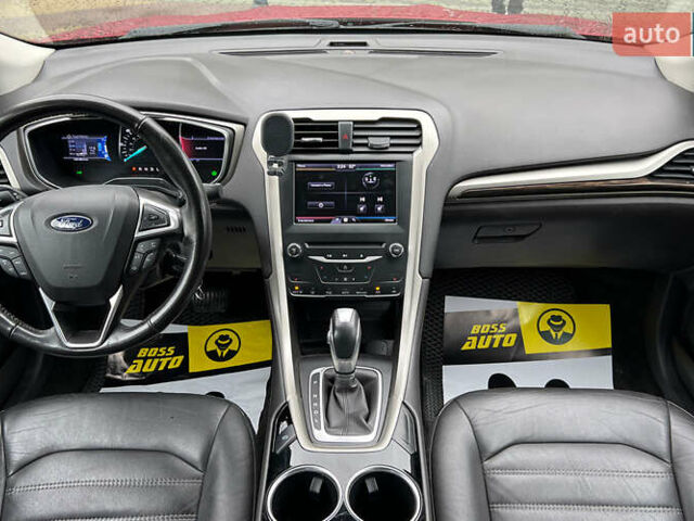 Форд Фьюжен 2013 у Львові на Automoto.ua Червоний Форд Фьюжен, об'ємом двигуна 2 л та пробігом 141 тис. км за 11750 $, фото 12 на Automoto.ua
