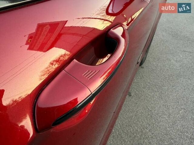 Красный Форд Фьюжн, объемом двигателя 2 л и пробегом 250 тыс. км за 11500 $, фото 11 на Automoto.ua