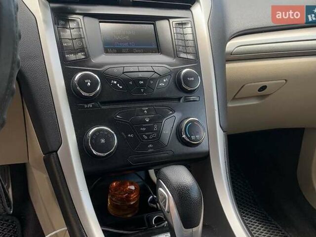 Червоний Форд Фьюжен, об'ємом двигуна 2.49 л та пробігом 153 тис. км за 7000 $, фото 5 на Automoto.ua