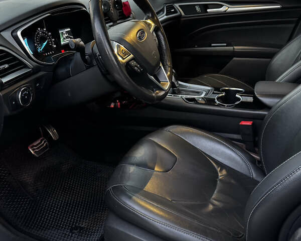 Червоний Форд Фьюжен, об'ємом двигуна 2 л та пробігом 169 тис. км за 10900 $, фото 12 на Automoto.ua