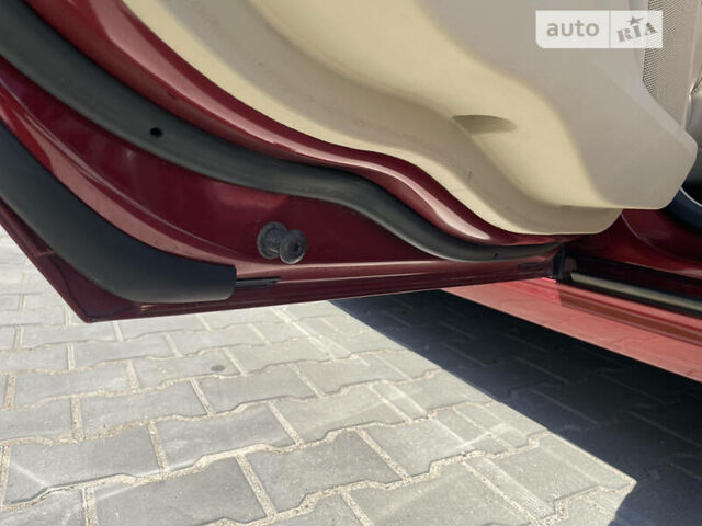 Красный Форд Фьюжн, объемом двигателя 1.5 л и пробегом 132 тыс. км за 8990 $, фото 30 на Automoto.ua