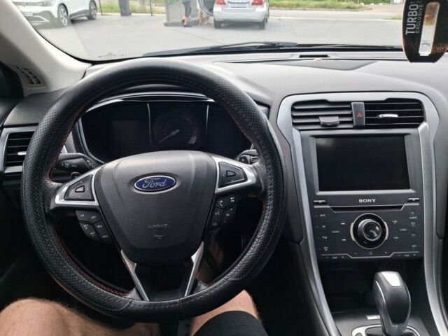 Форд Фьюжн 2013 в Черновцах на Automoto.ua Красный Форд Фьюжн, объемом двигателя 2 л и пробегом 163 тыс. км за 11644 $, фото 12 на Automoto.ua
