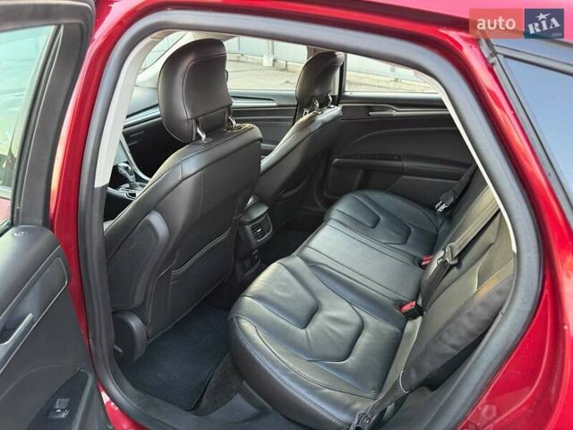 Червоний Форд Фьюжен, об'ємом двигуна 2 л та пробігом 250 тис. км за 12200 $, фото 7 на Automoto.ua