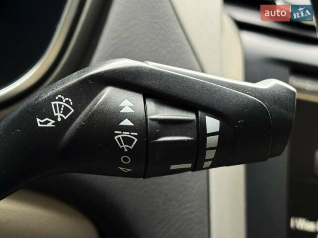 Красный Форд Фьюжн, объемом двигателя 1.6 л и пробегом 156 тыс. км за 8500 $, фото 23 на Automoto.ua