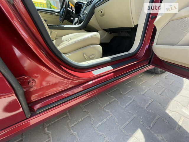 Красный Форд Фьюжн, объемом двигателя 1.5 л и пробегом 132 тыс. км за 8990 $, фото 36 на Automoto.ua