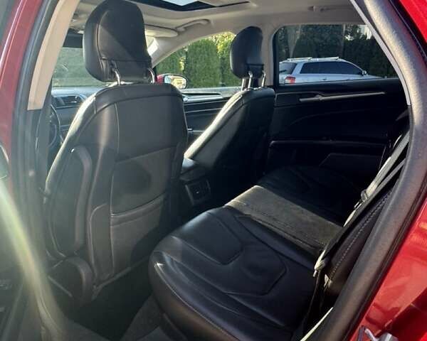 Форд Фьюжн 2013 в Львове на Automoto.ua Красный Форд Фьюжн, объемом двигателя 2 л и пробегом 121 тыс. км за 12500 $, фото 8 на Automoto.ua