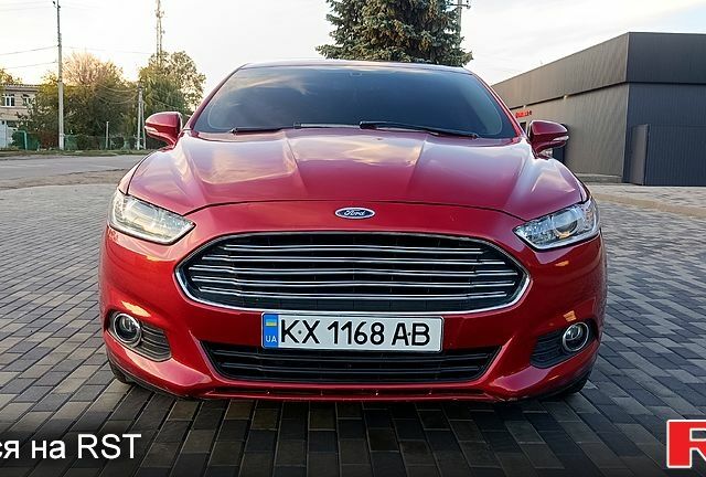 Красный Форд Фьюжн, объемом двигателя 1.6 л и пробегом 245 тыс. км за 8500 $, фото 2 на Automoto.ua