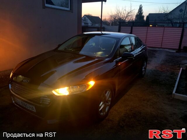 Форд Фьюжен 2013 у Черкасах на Automoto.ua Червоний Форд Фьюжен, об'ємом двигуна 2.5 л та пробігом 251 тис. км за 8500 $, фото 2 на Automoto.ua