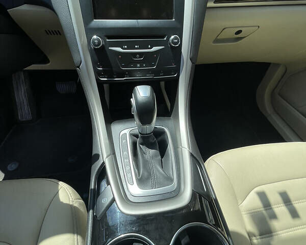 Красный Форд Фьюжн, объемом двигателя 1.5 л и пробегом 132 тыс. км за 8990 $, фото 20 на Automoto.ua