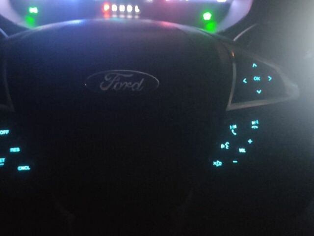 Красный Форд Фьюжн, объемом двигателя 2 л и пробегом 260 тыс. км за 11000 $, фото 1 на Automoto.ua