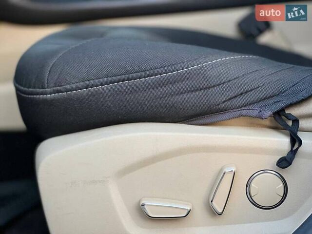 Форд Фьюжен 2013 у Одесі на Automoto.ua Червоний Форд Фьюжен, об'ємом двигуна 2.5 л та пробігом 274 тис. км за 7999 $, фото 22 на Automoto.ua