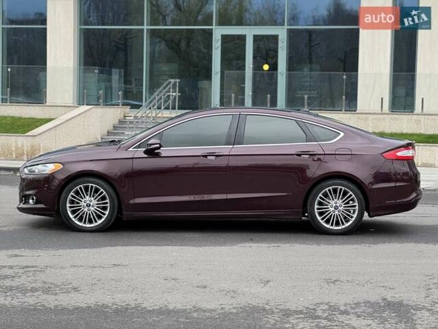 Красный Форд Фьюжн, объемом двигателя 1.6 л и пробегом 156 тыс. км за 8500 $, фото 6 на Automoto.ua