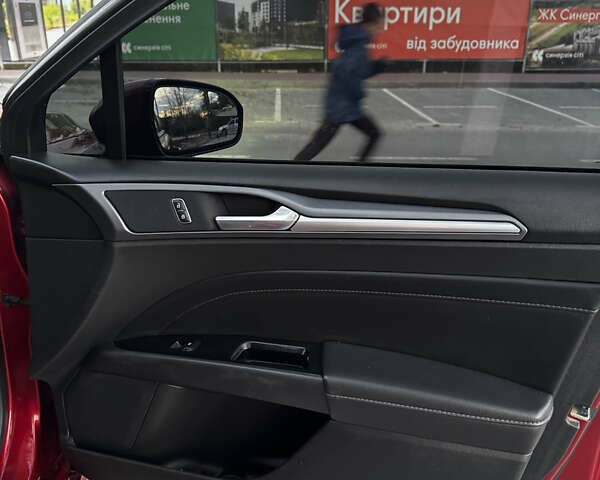 Червоний Форд Фьюжен, об'ємом двигуна 2 л та пробігом 169 тис. км за 10900 $, фото 27 на Automoto.ua