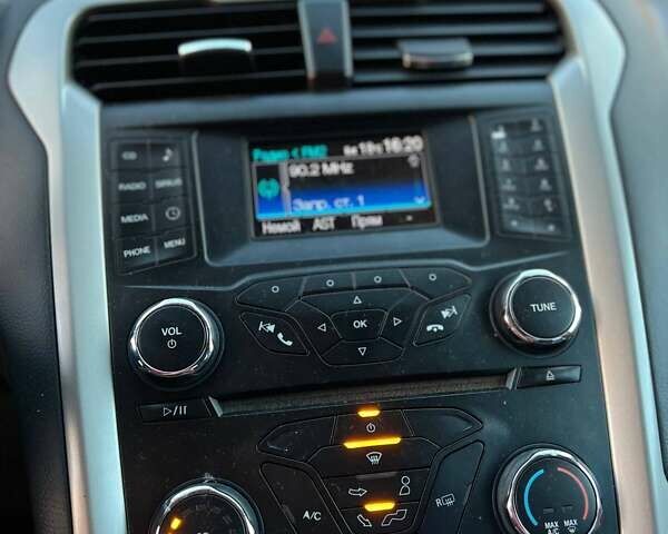 Форд Фьюжен 2013 у Одесі на Automoto.ua Червоний Форд Фьюжен, об'ємом двигуна 2.5 л та пробігом 274 тис. км за 7999 $, фото 23 на Automoto.ua