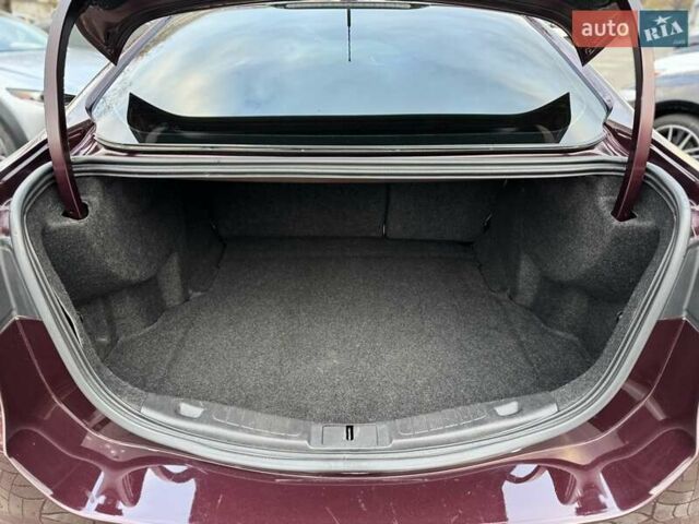 Красный Форд Фьюжн, объемом двигателя 1.6 л и пробегом 156 тыс. км за 8500 $, фото 43 на Automoto.ua