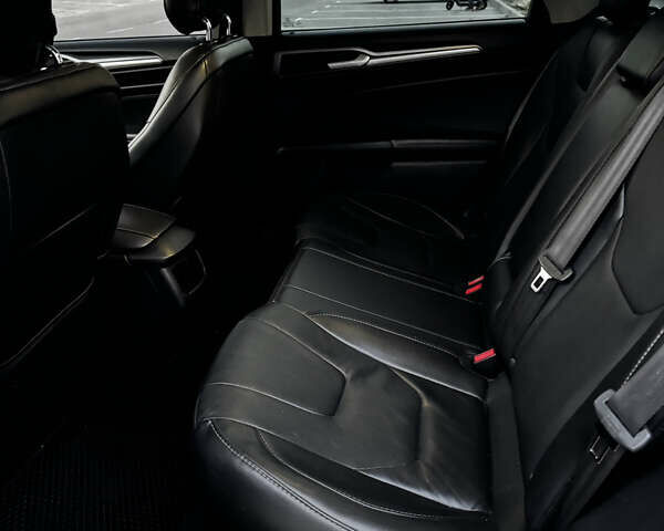 Червоний Форд Фьюжен, об'ємом двигуна 2 л та пробігом 169 тис. км за 10900 $, фото 19 на Automoto.ua