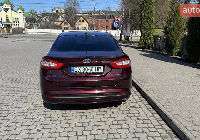 Красный Форд Фьюжн, объемом двигателя 2.49 л и пробегом 115 тыс. км за 10350 $, фото 3 на Automoto.ua