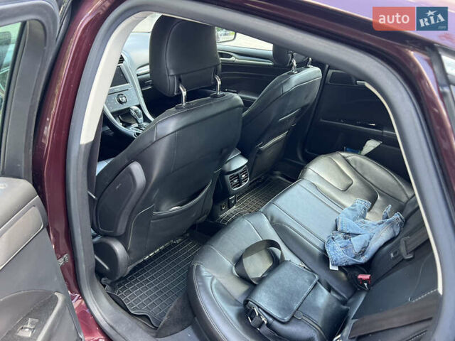Красный Форд Фьюжн, объемом двигателя 2 л и пробегом 155 тыс. км за 12999 $, фото 7 на Automoto.ua