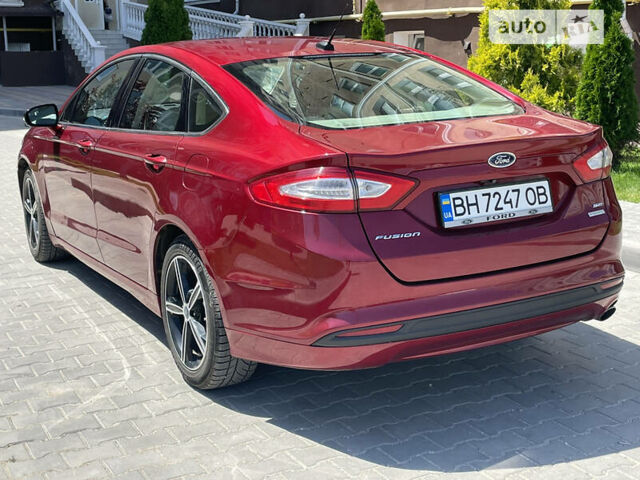 Красный Форд Фьюжн, объемом двигателя 1.5 л и пробегом 132 тыс. км за 8990 $, фото 5 на Automoto.ua