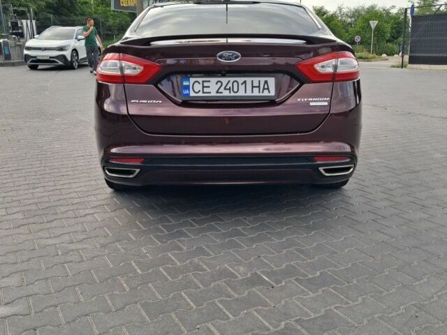Форд Фьюжн 2013 в Черновцах на Automoto.ua Красный Форд Фьюжн, объемом двигателя 2 л и пробегом 163 тыс. км за 11644 $, фото 5 на Automoto.ua