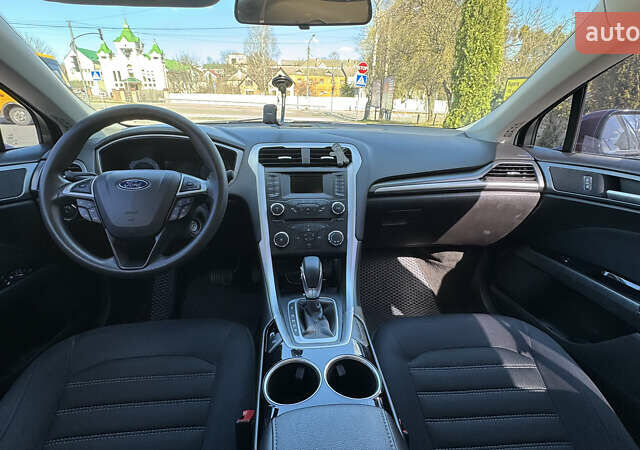 Красный Форд Фьюжн, объемом двигателя 2.49 л и пробегом 115 тыс. км за 10350 $, фото 8 на Automoto.ua