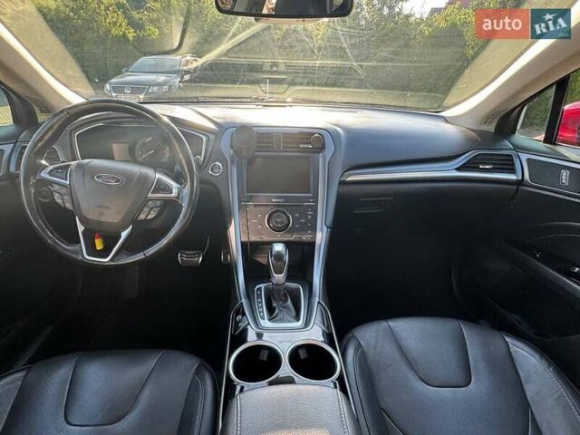 Форд Фьюжн 2013 в Львове на Automoto.ua Красный Форд Фьюжн, объемом двигателя 2 л и пробегом 121 тыс. км за 12500 $, фото 6 на Automoto.ua