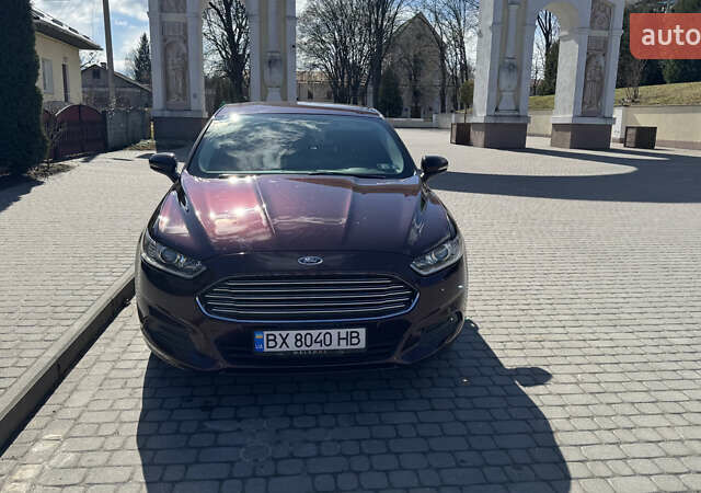 Красный Форд Фьюжн, объемом двигателя 2.49 л и пробегом 115 тыс. км за 10350 $, фото 6 на Automoto.ua