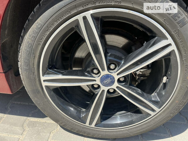 Красный Форд Фьюжн, объемом двигателя 1.5 л и пробегом 132 тыс. км за 8990 $, фото 31 на Automoto.ua