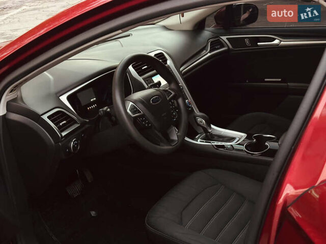 Форд Фьюжн 2014 в Николаеве на Automoto.ua Красный Форд Фьюжн, объемом двигателя 2.49 л и пробегом 151 тыс. км за 9900 $, фото 8 на Automoto.ua